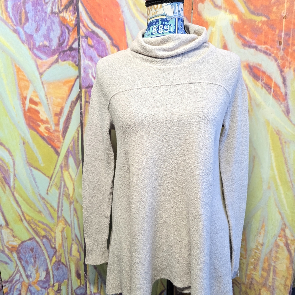 Free People Cozy Cowl Neck Sweater Size XSmall Oversized Top